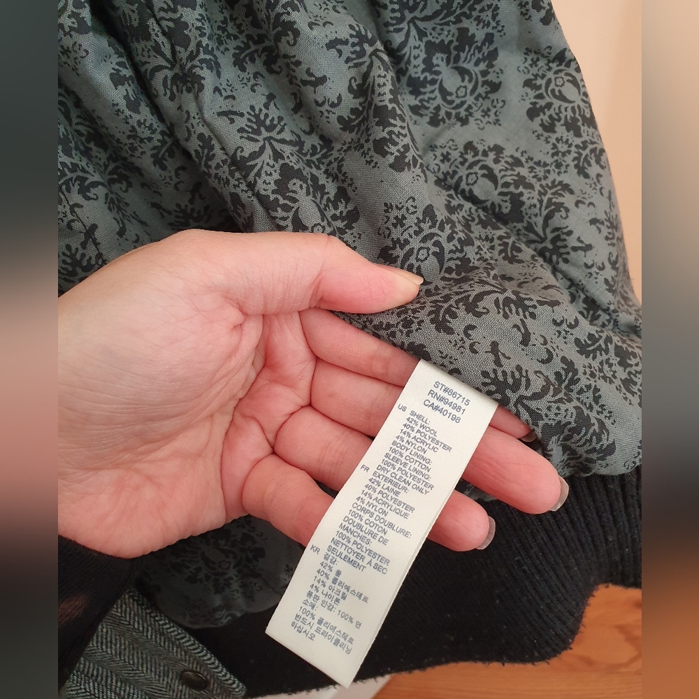 Forever 21 bomber jacket Grey size medium - Picture 5 of 5